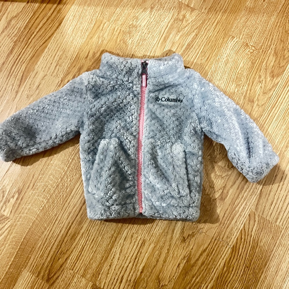 Columbia Soft Gray Fleece Jacket with Pink Accents